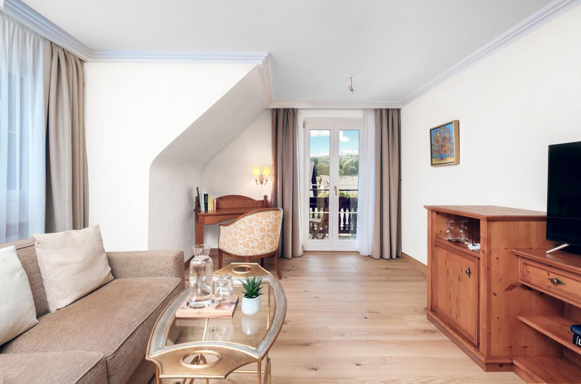 Adler Haeusern Gourmet & Spa Hotel الغرفة الصورة